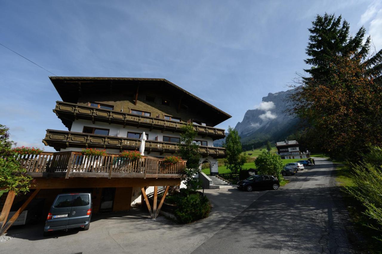 Sonnenburg Hotel Ehrwald Exterior foto