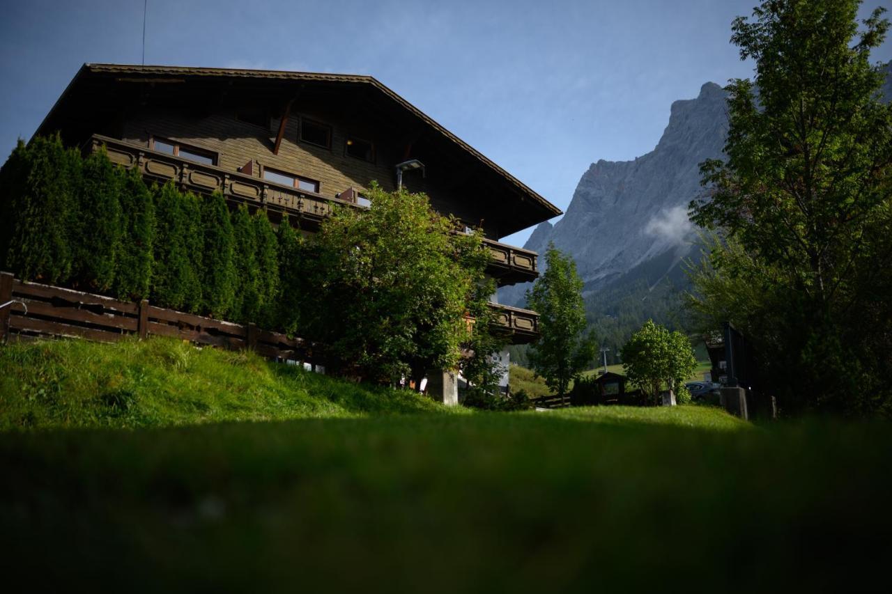 Sonnenburg Hotel Ehrwald Exterior foto